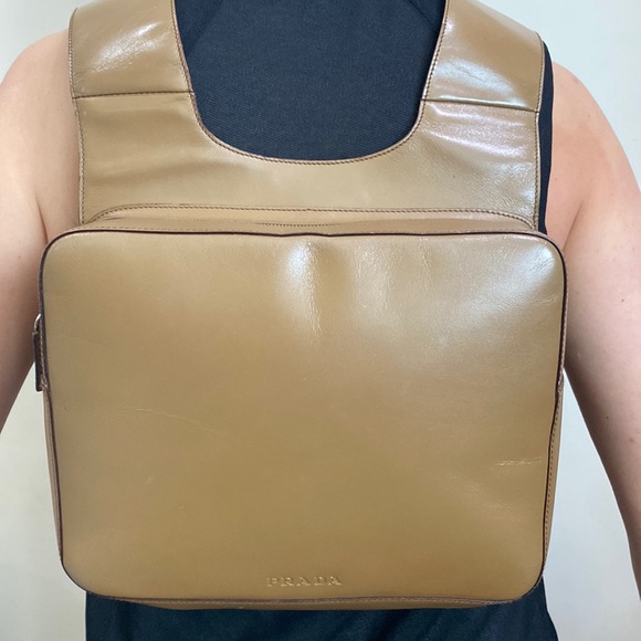 Prada leather back pack rare item, 100% authentic - Picture 8 of 14